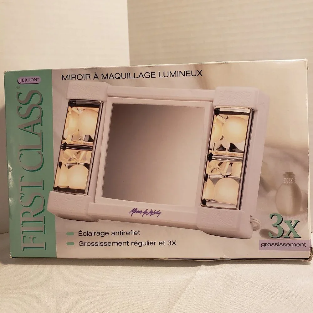 LIGHTED MAKEUP MIRROR by JERDON - FIRST CLASS - MODEL J1010 - MIRROR 6.5